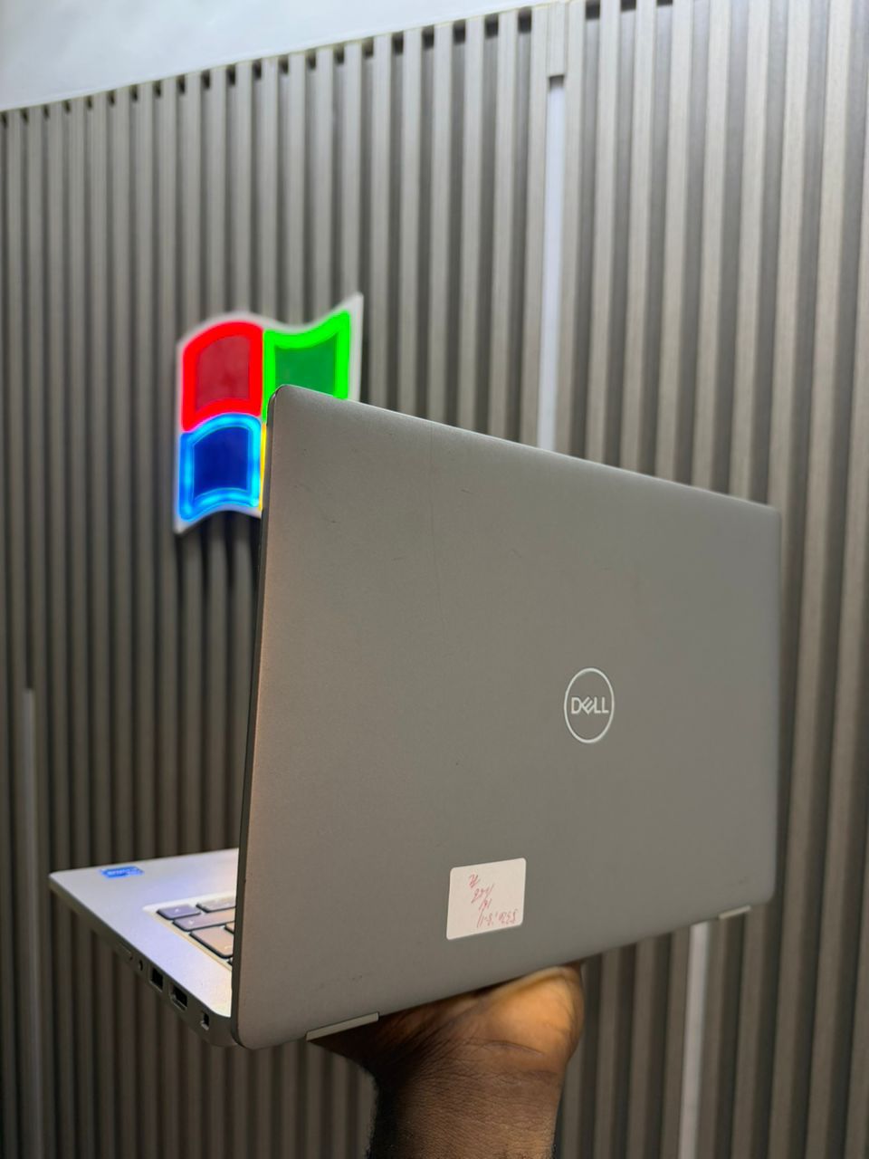 Dell Refurbished Latitude 5320 – 11th Gen Intel Core i5 | 16GB RAM | 256GB SSD | Touchscreen